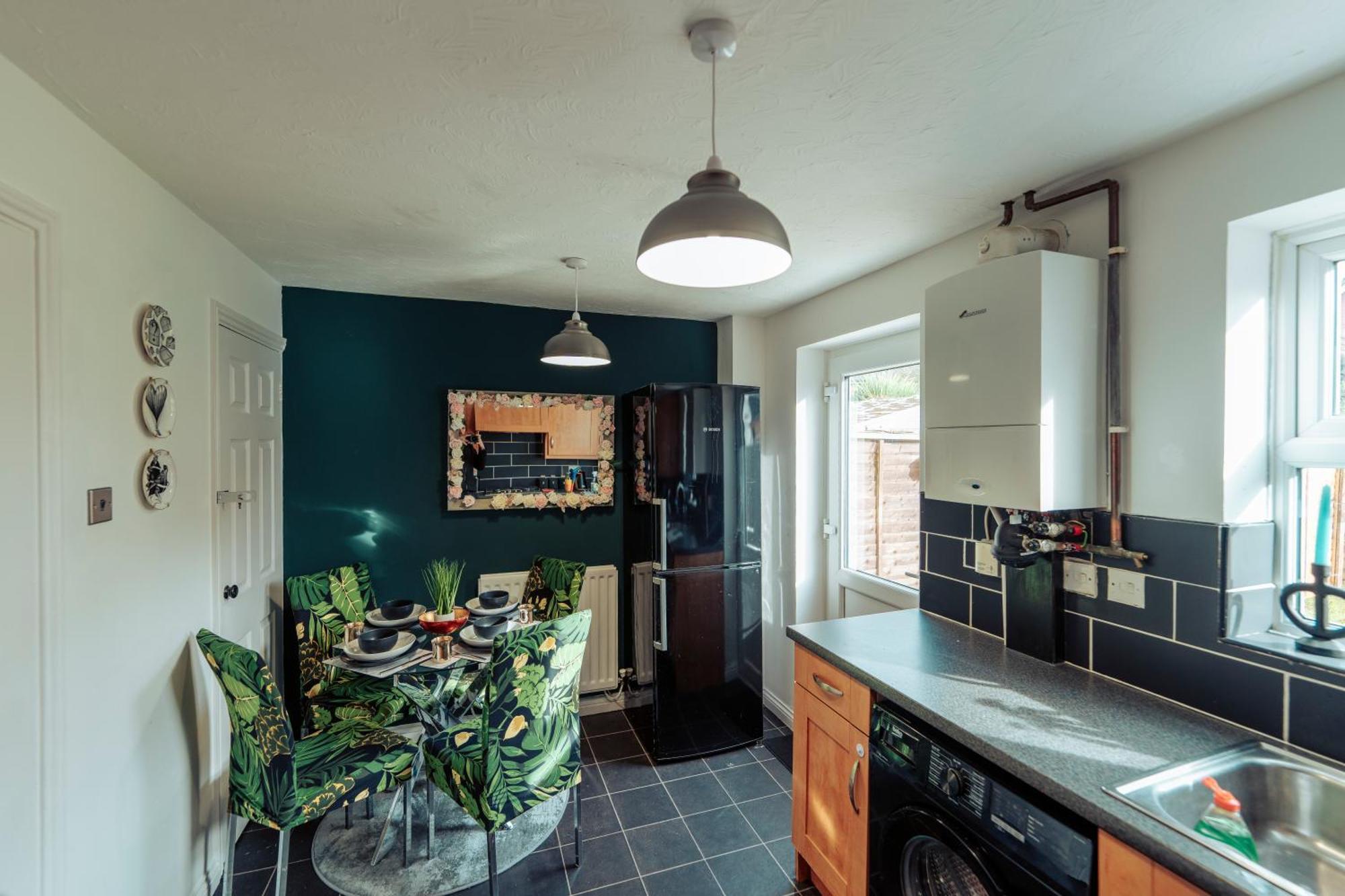 2 Bedroom Peaceful Home, Colchester Mile End Ngoại thất bức ảnh